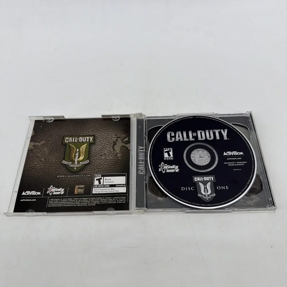 Call of Duty 1 PC CD-ROM 2003 Activision 2 Discs W/ Case and Key